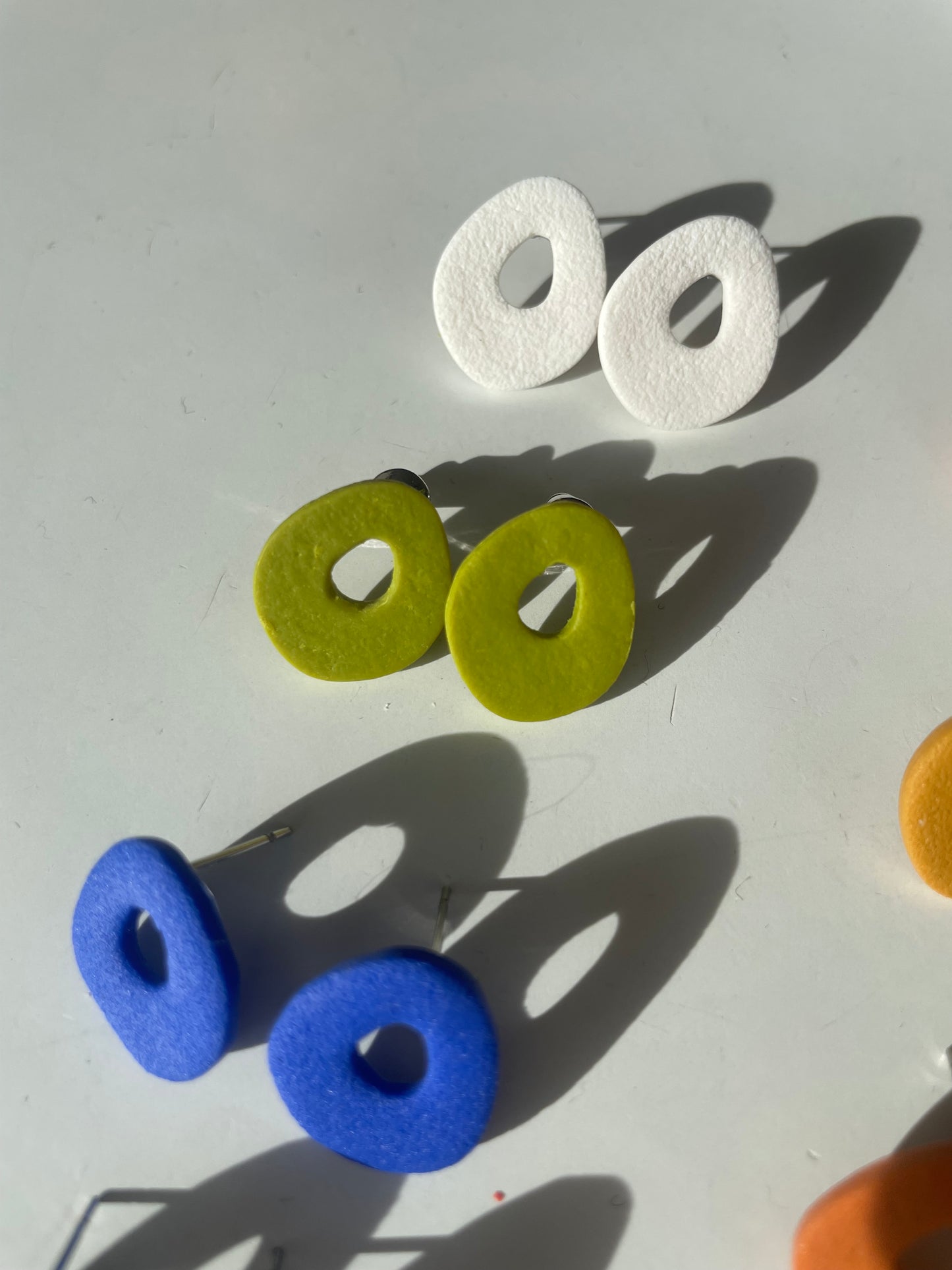 Mini koba verde césped efecto cuero