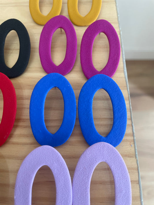 Maxi aro azul eléctrico efecto cuero