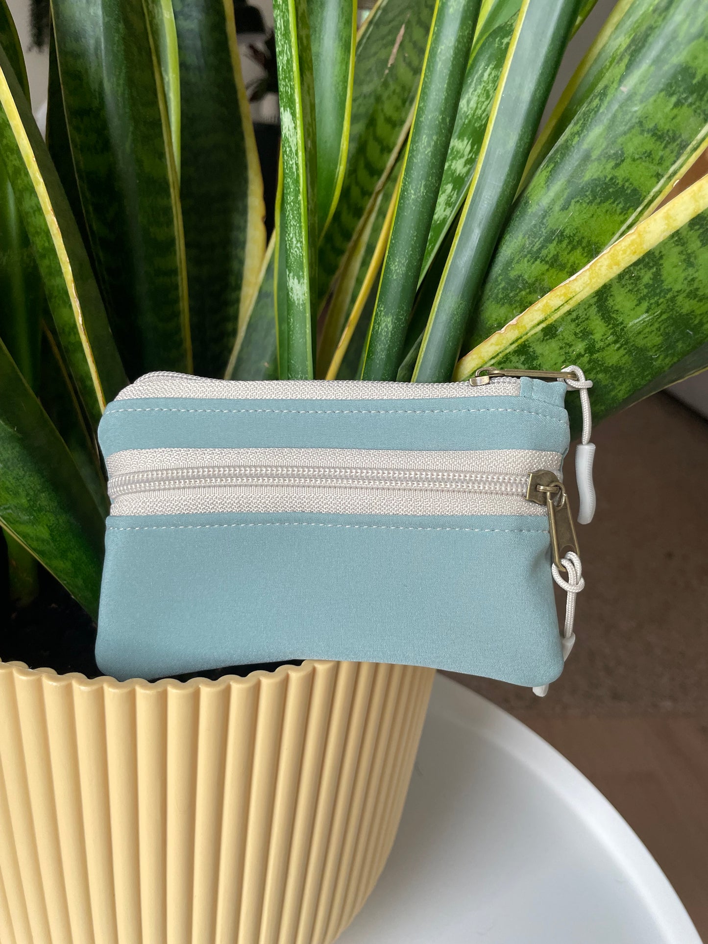 Cartera softshell verde menta