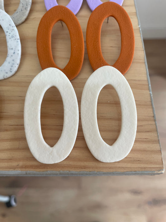 Maxi aro blanco hueso efecto cuero