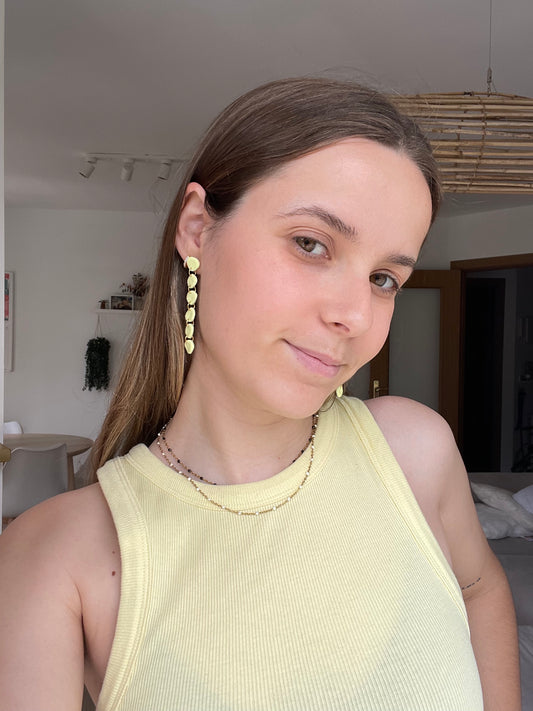 Cascada amarillo palo