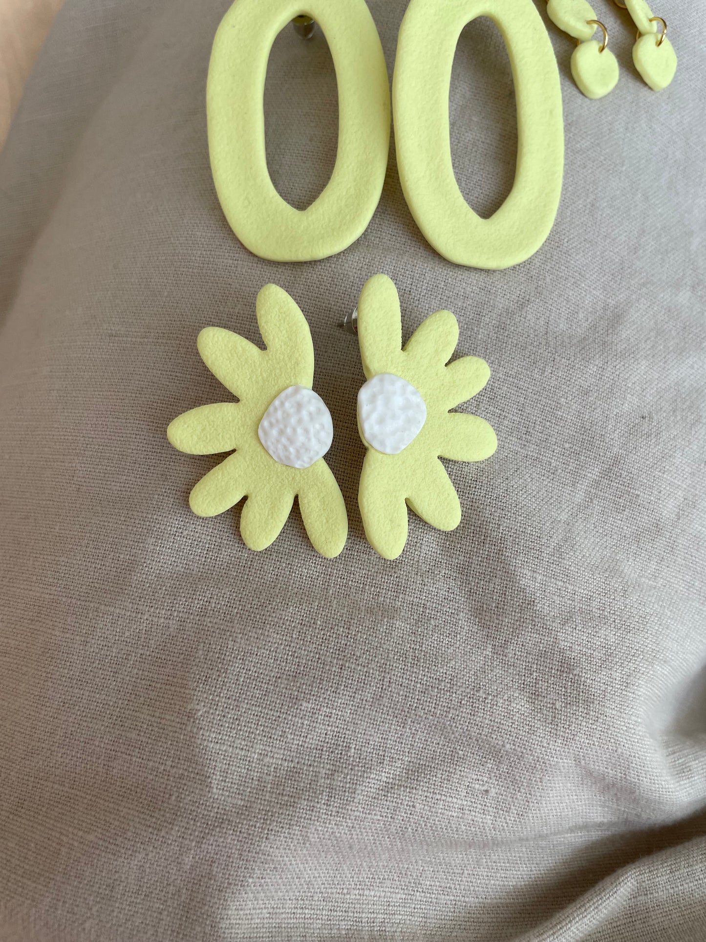 Daisy amarillo palo