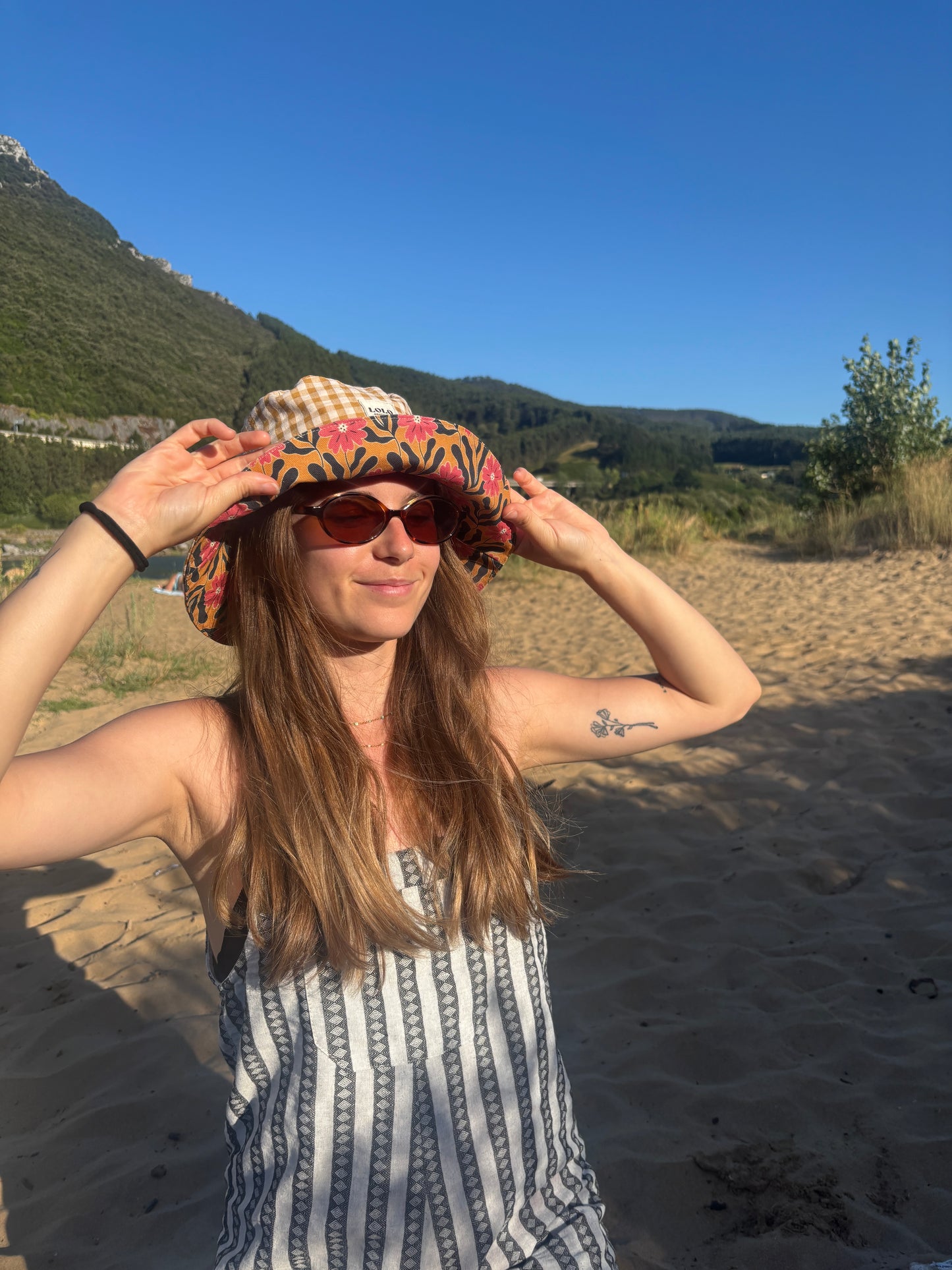 Bucket hat vichy caramelo