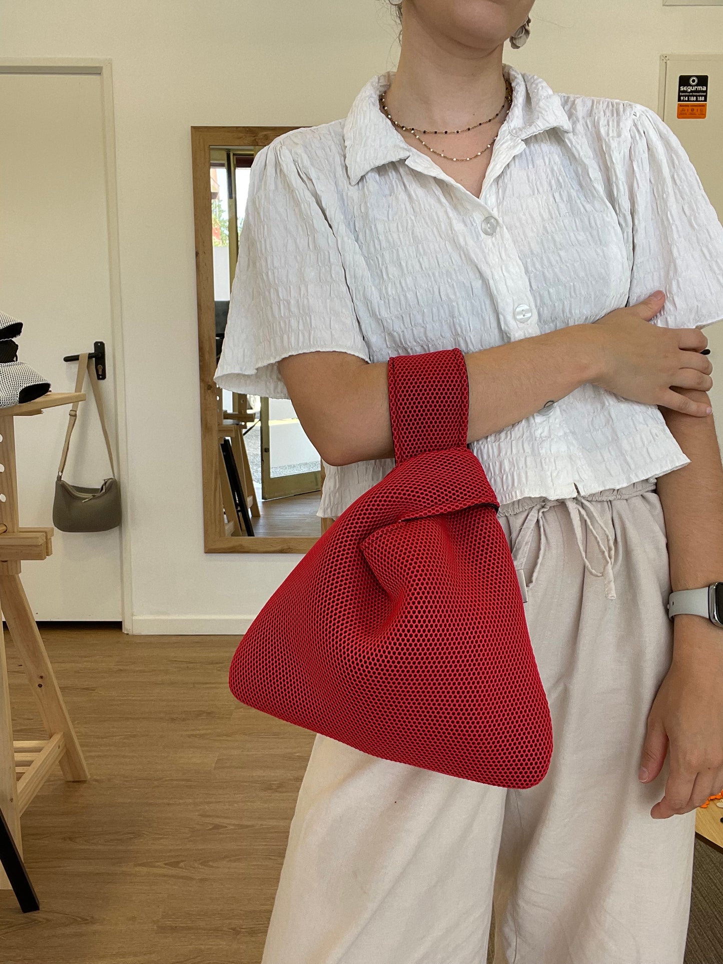 Bolso nudo malla 3D rojo