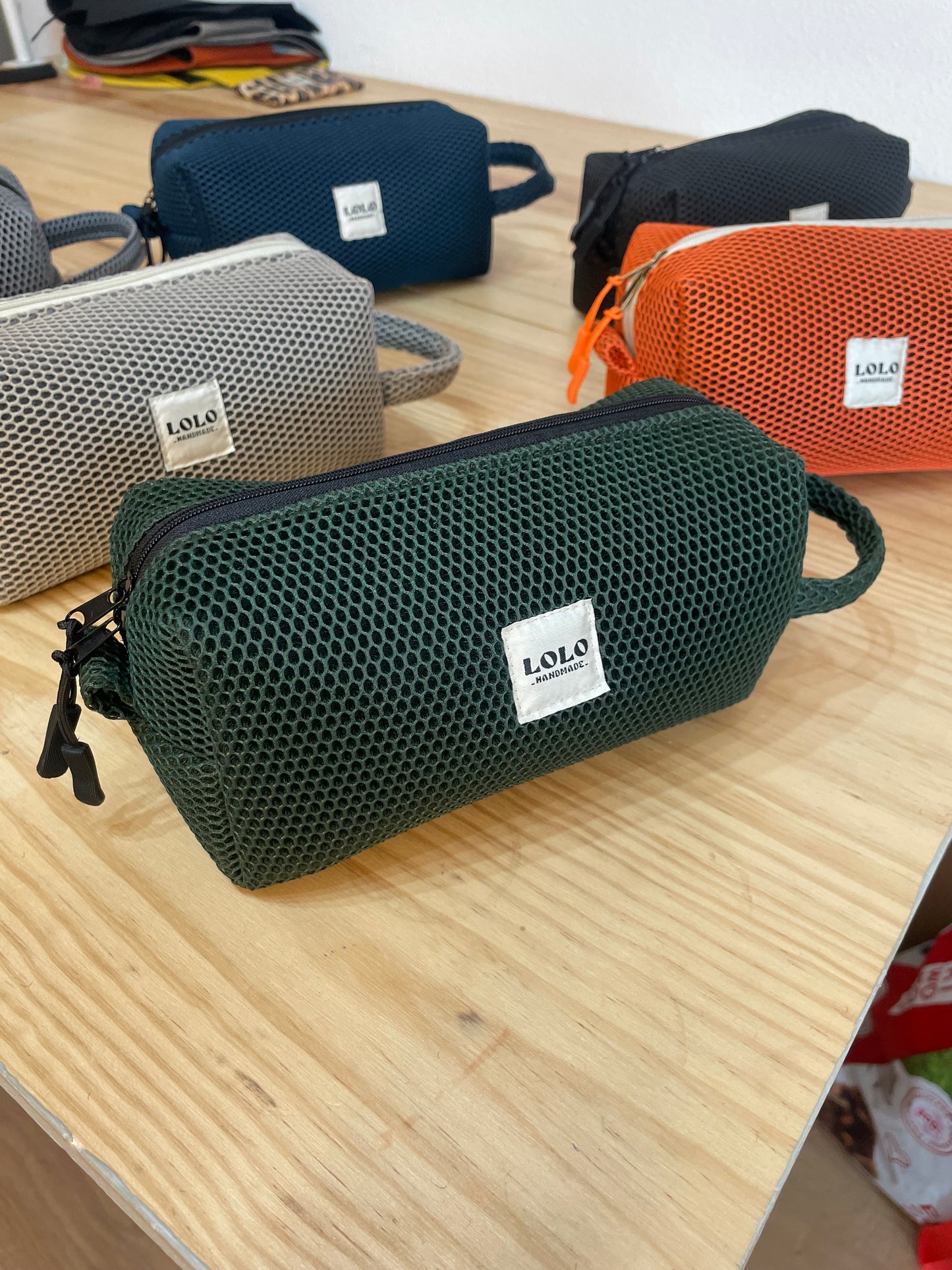 Neceser malla 3D verde