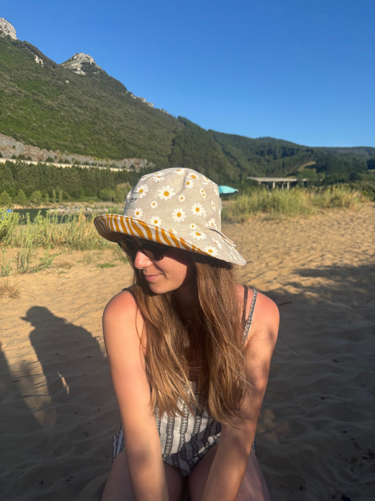 Bucket hat margaritas