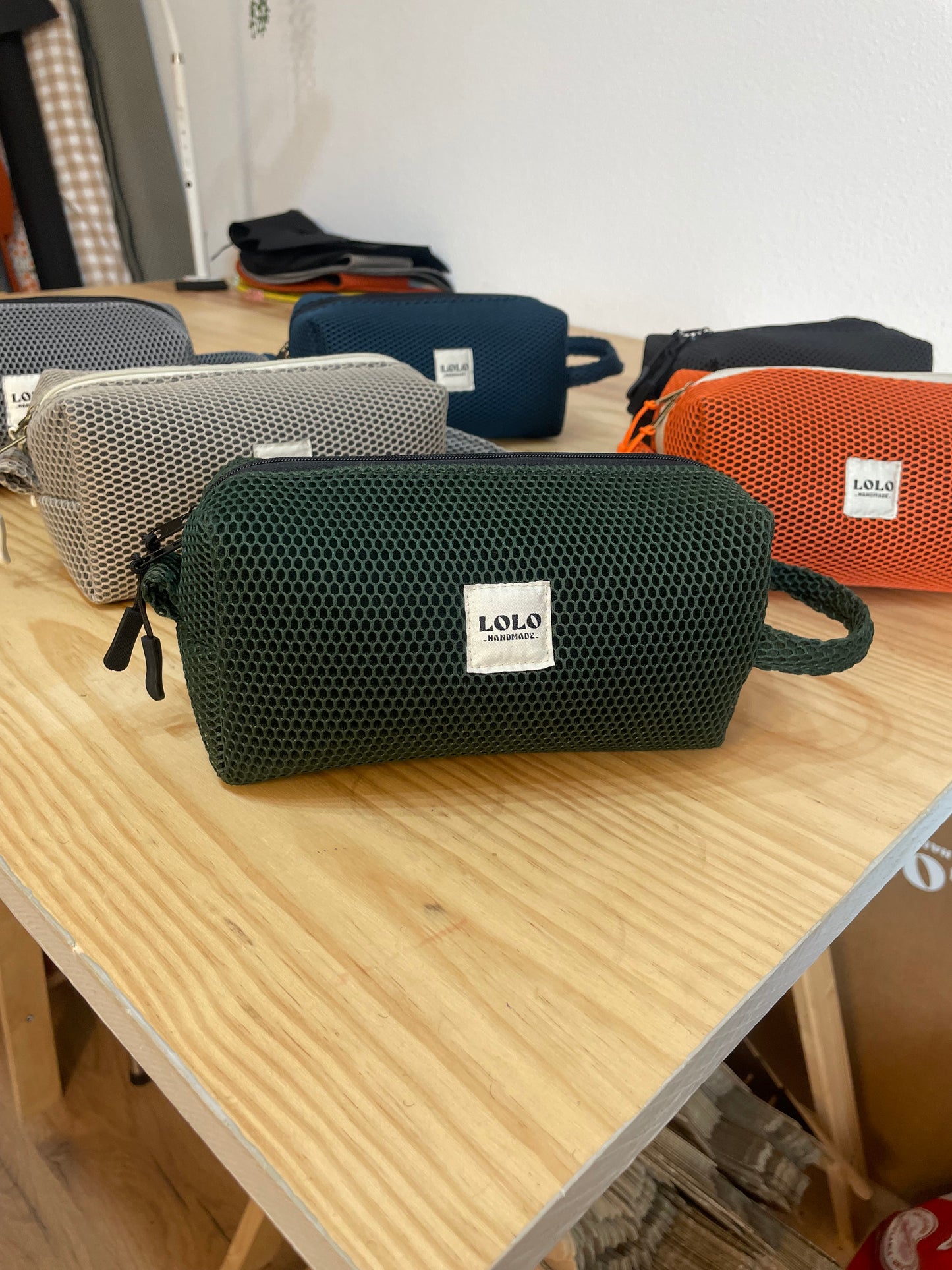 Neceser malla 3D verde