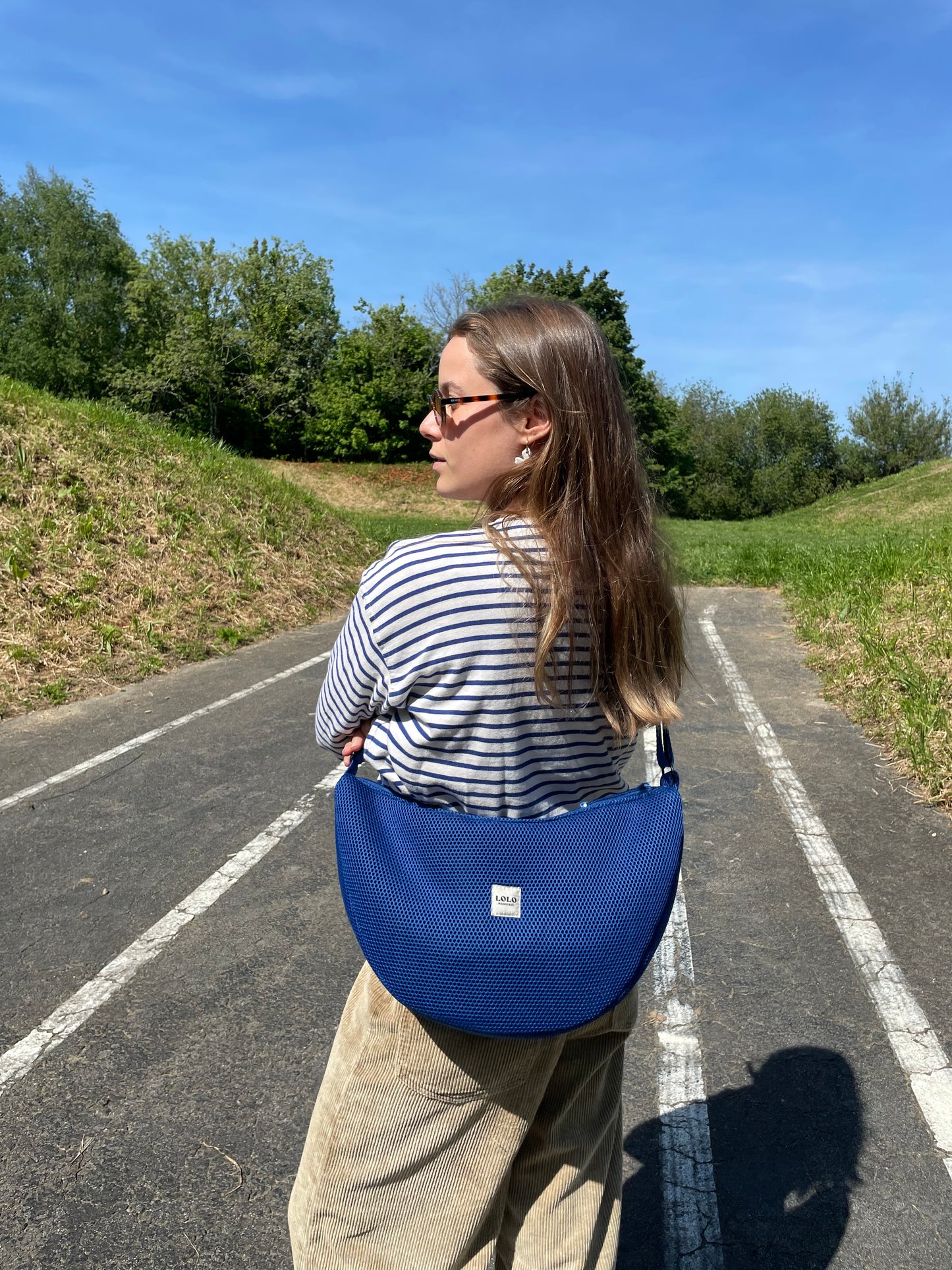 Bolso moon XL malla azul eléctrico