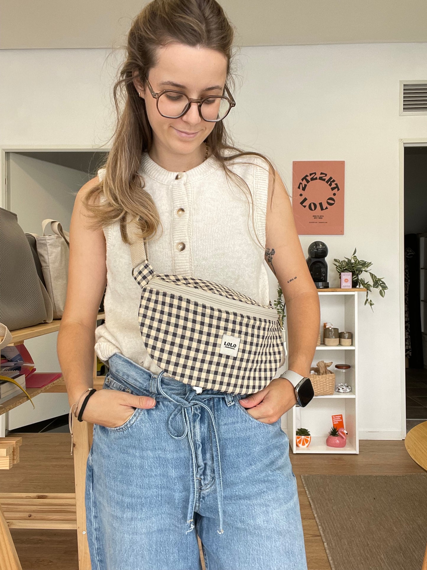 Riñonera XL vichy beige y negro