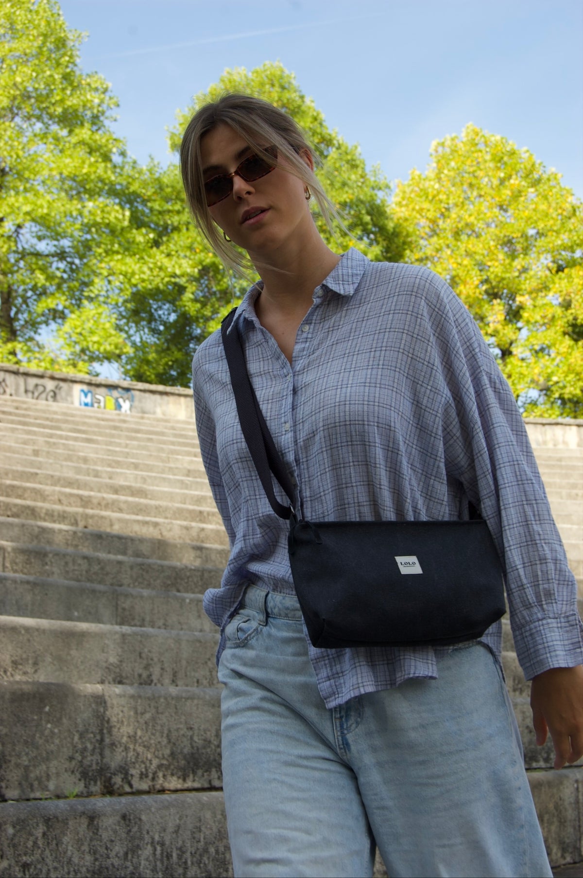 Bolso rectangular negro jaspeado