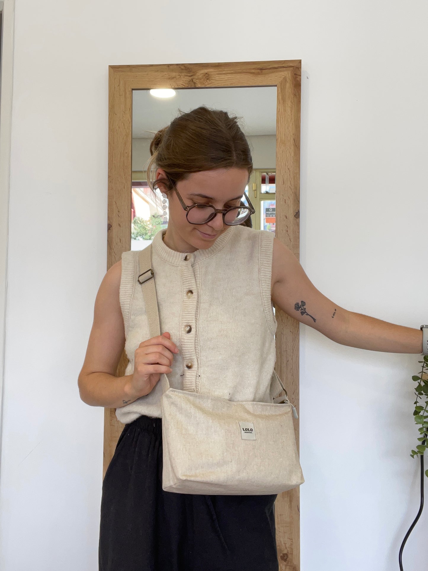 Bolso rectangular beige efecto lino impermeable