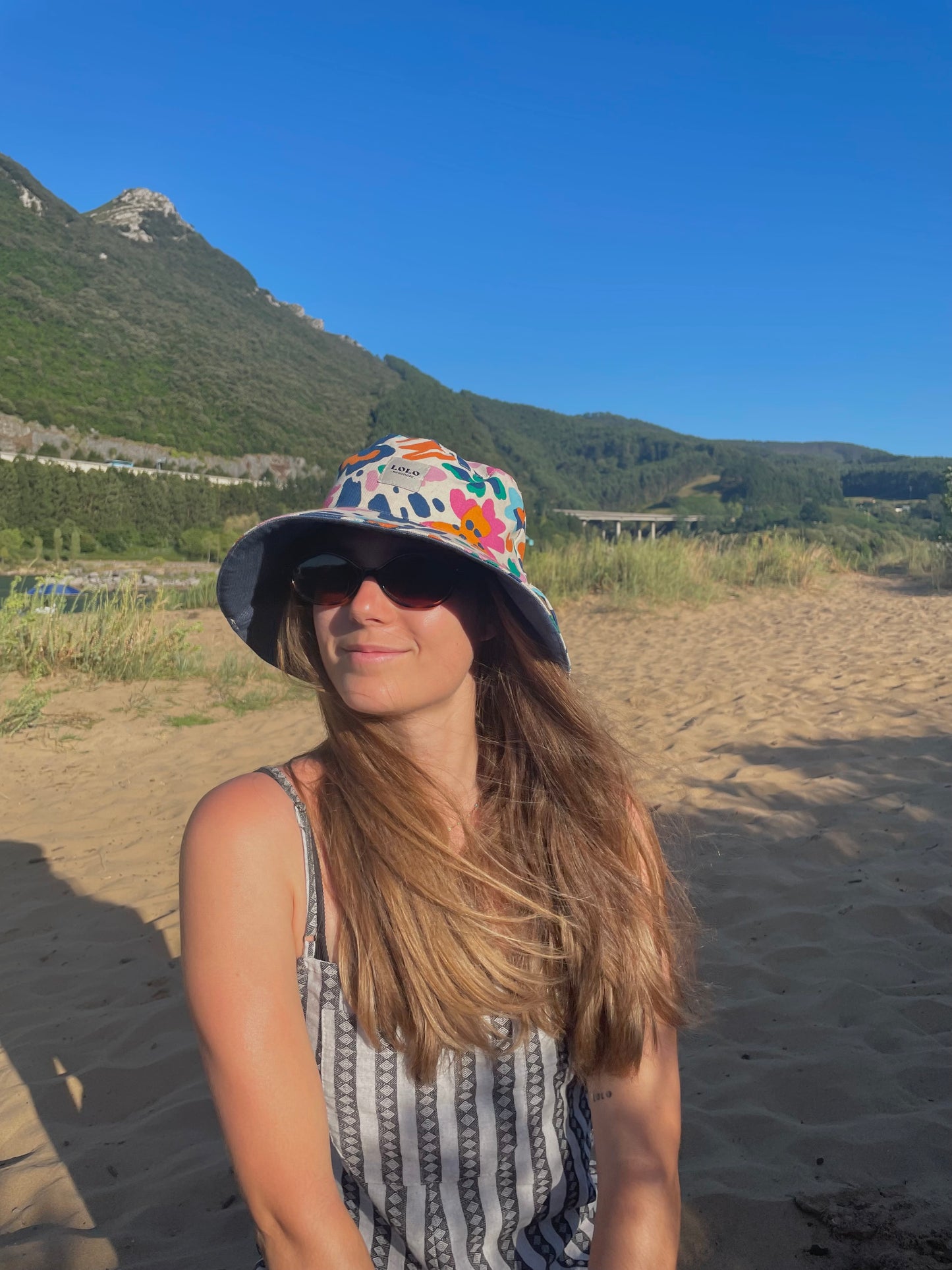 Bucket hat loreak