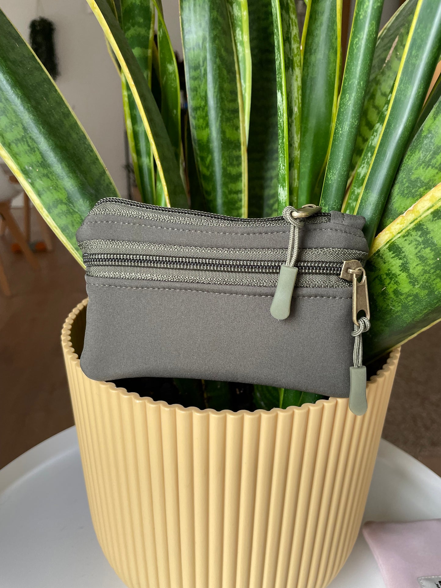 Cartera softshell verde botella