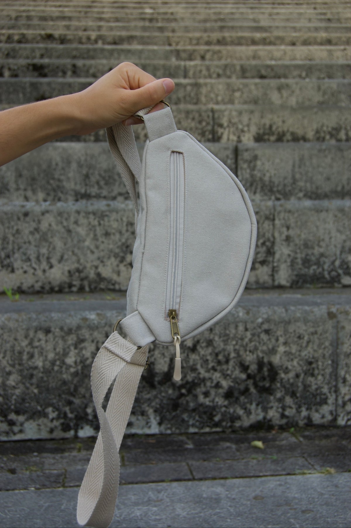 Riñonera Moon beige