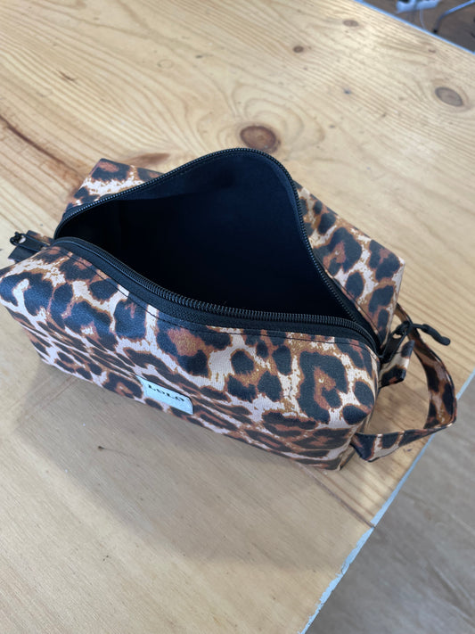 Neceser leopardo impermeable