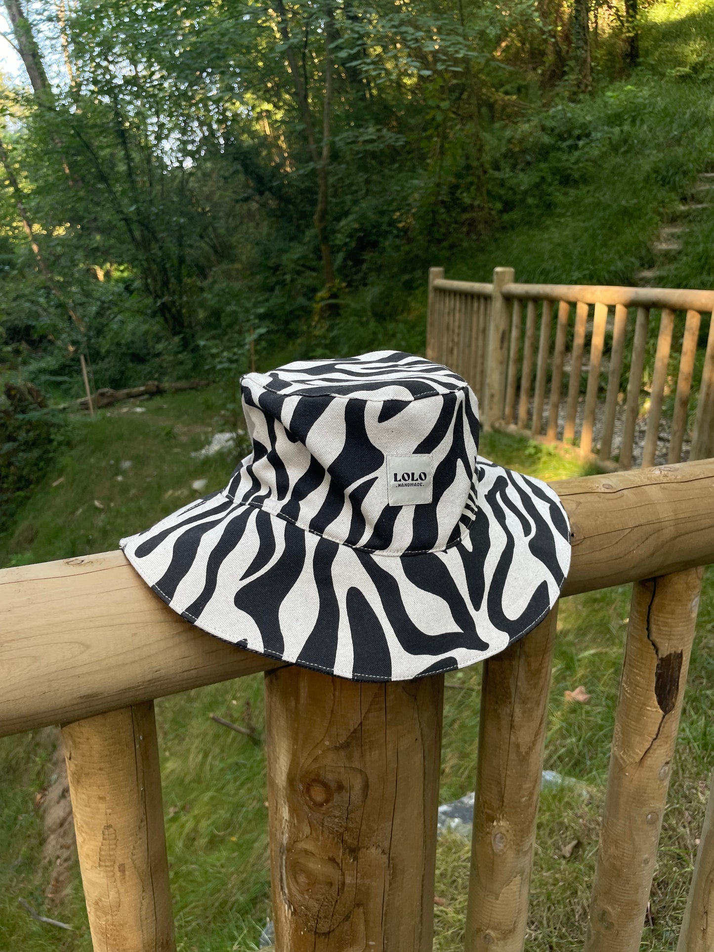 Bucket hat cebra