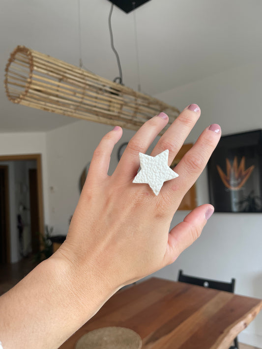 Anillo estrella blanco metalizado