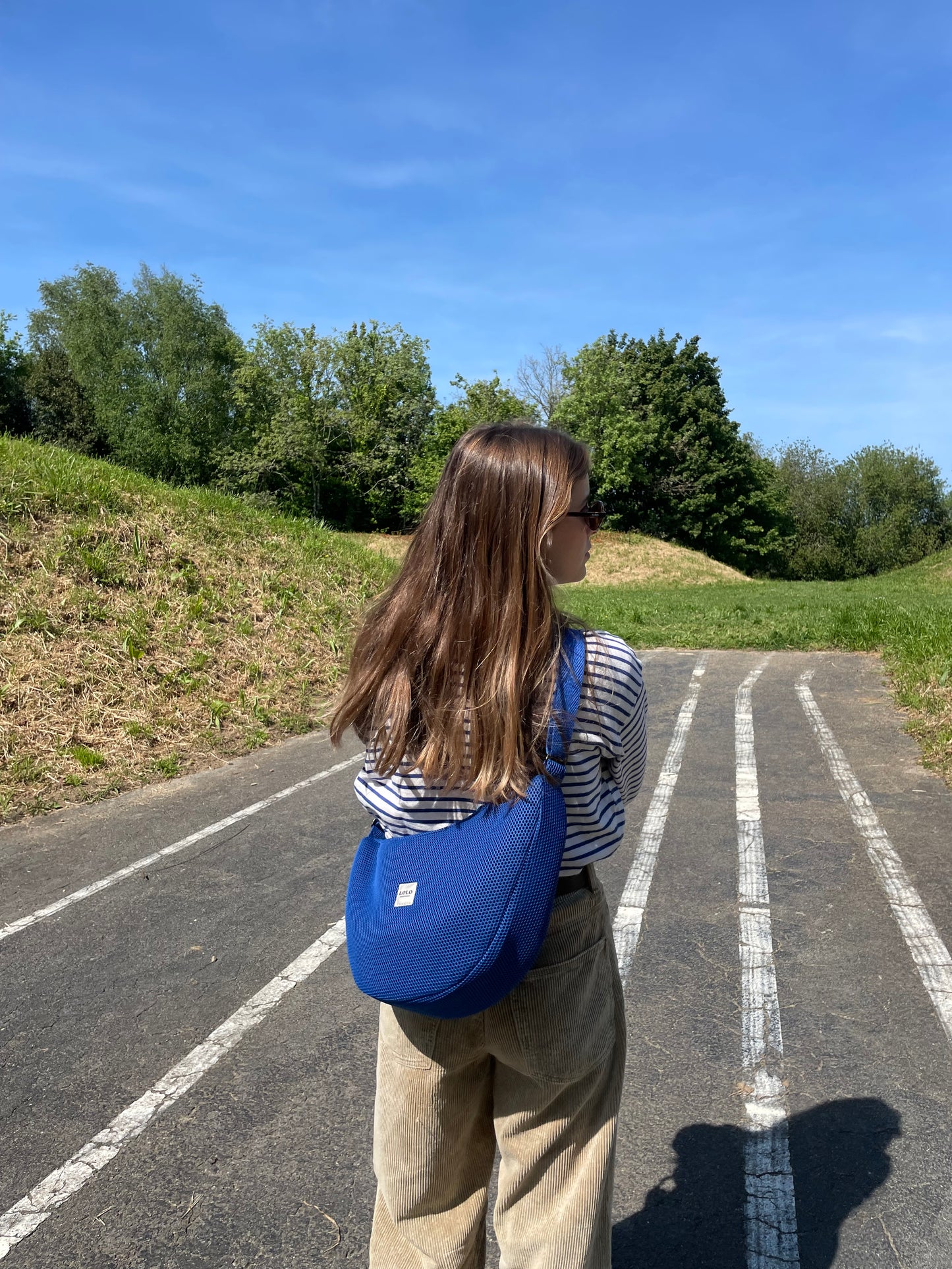 Bolso moon XL malla azul eléctrico