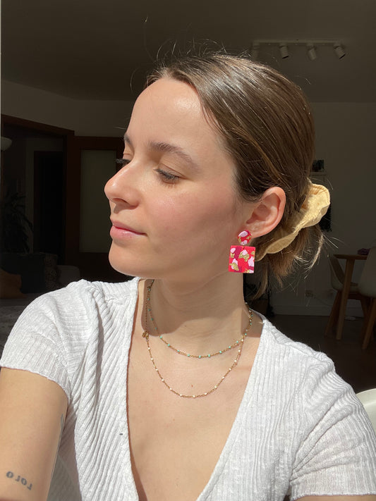 Cuadrado tie dye rojo