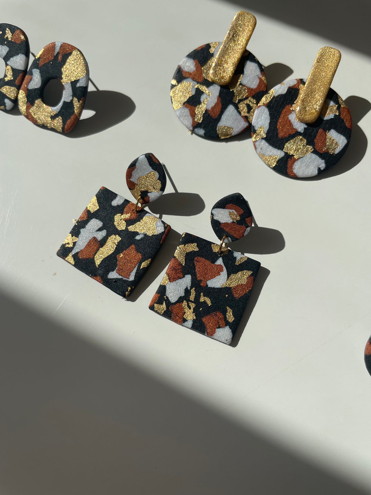 Cuadrado tie dye negro