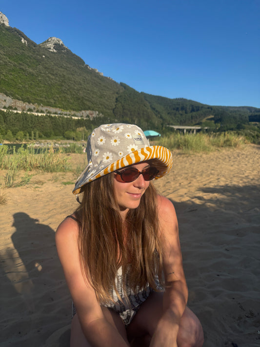 Bucket hat margaritas