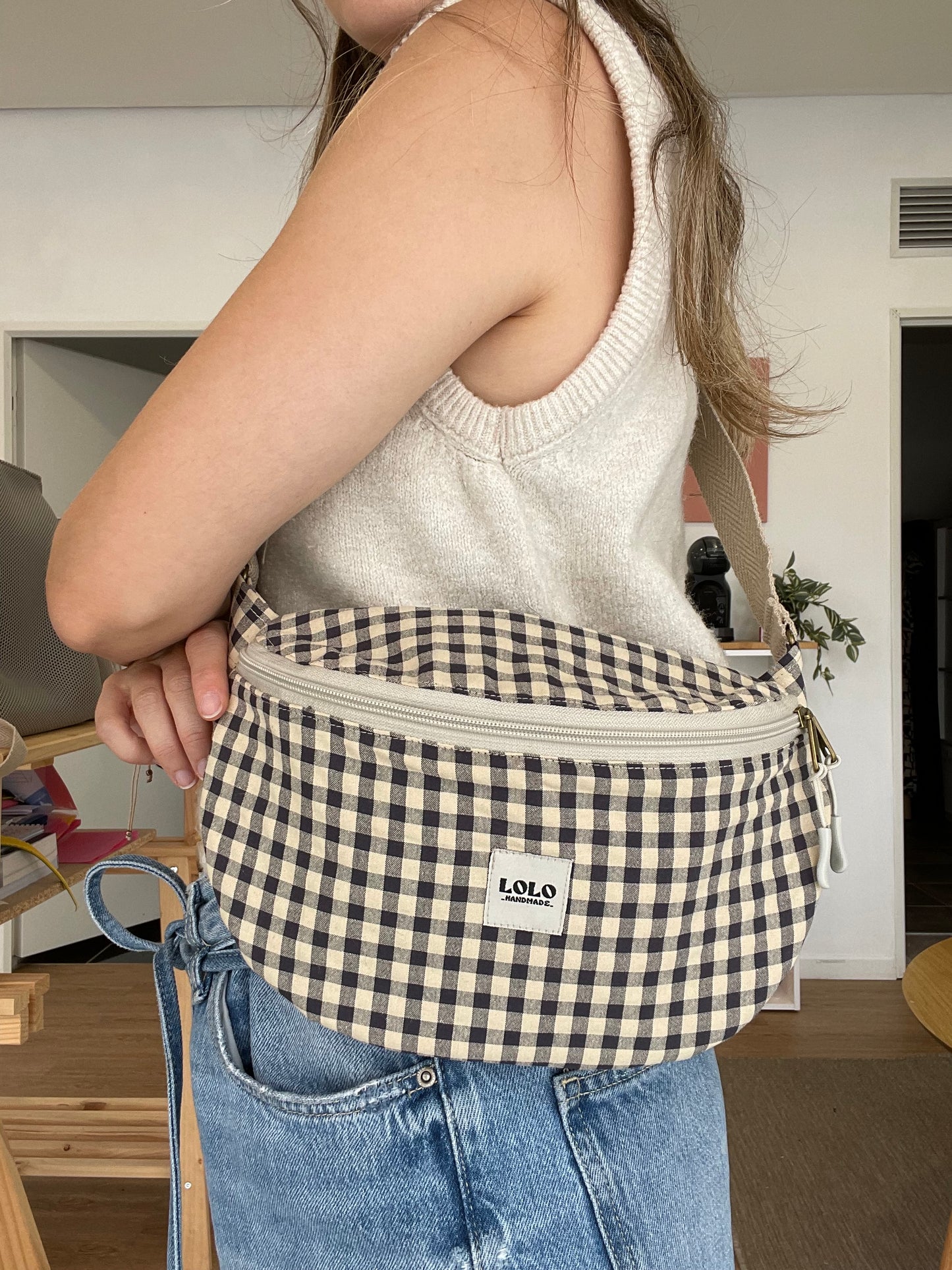 Riñonera XL vichy beige y negro