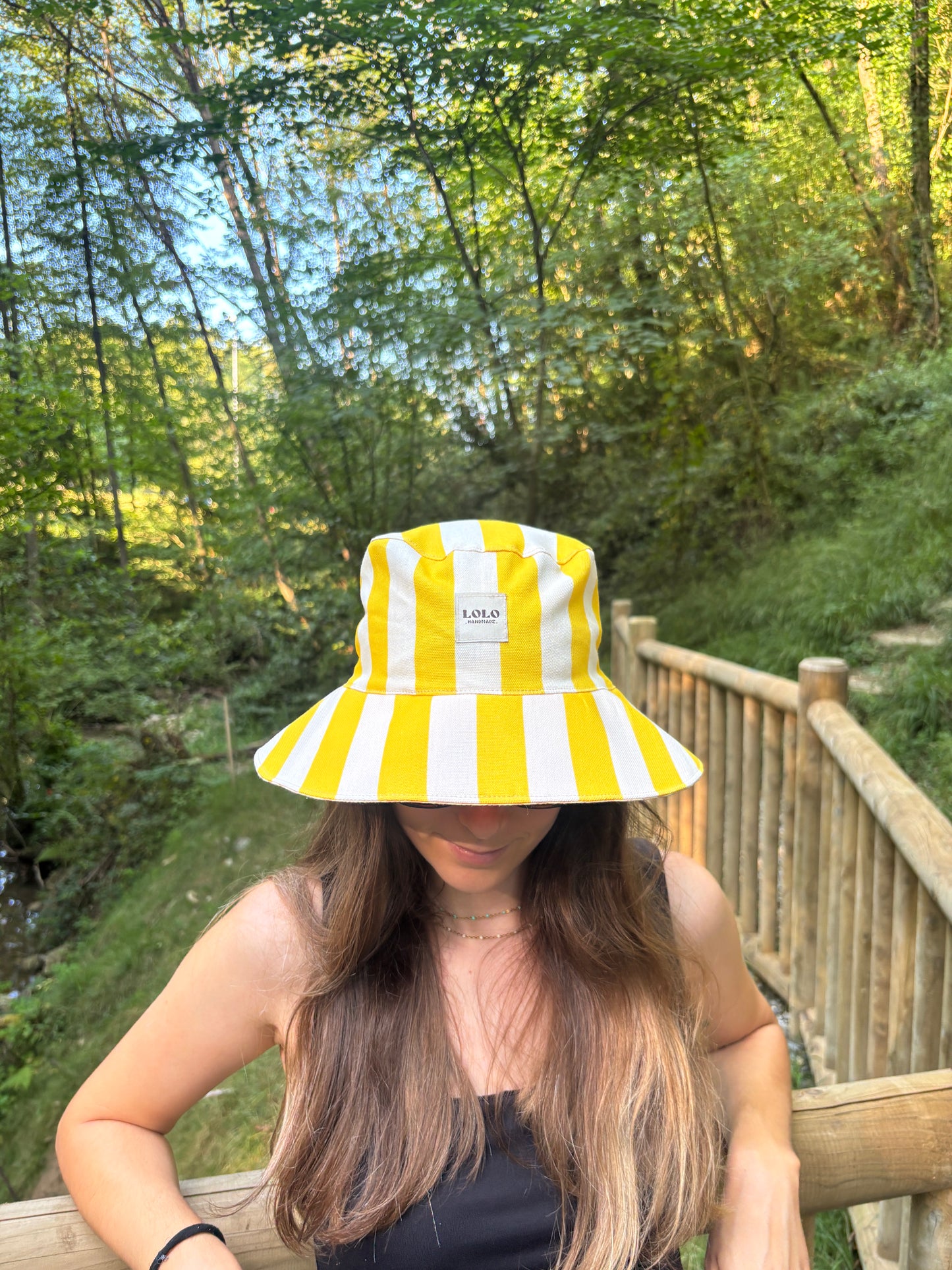 Bucket hat rayas amarillo