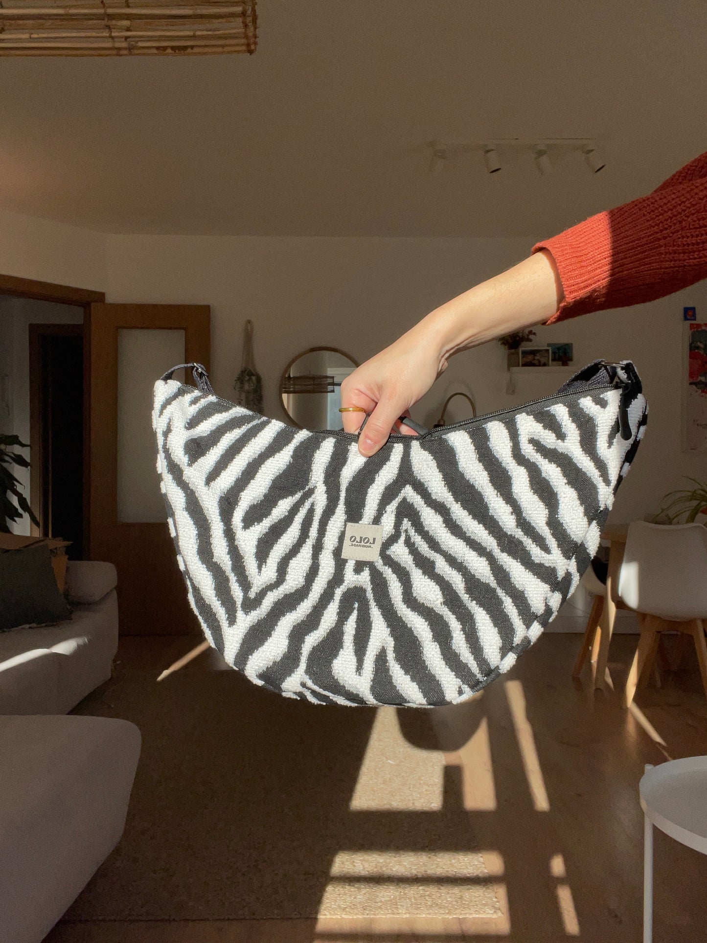 Bolso moon XL cebra