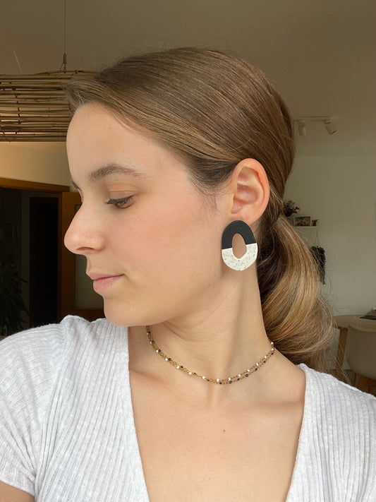 Leize negro blanco virutas