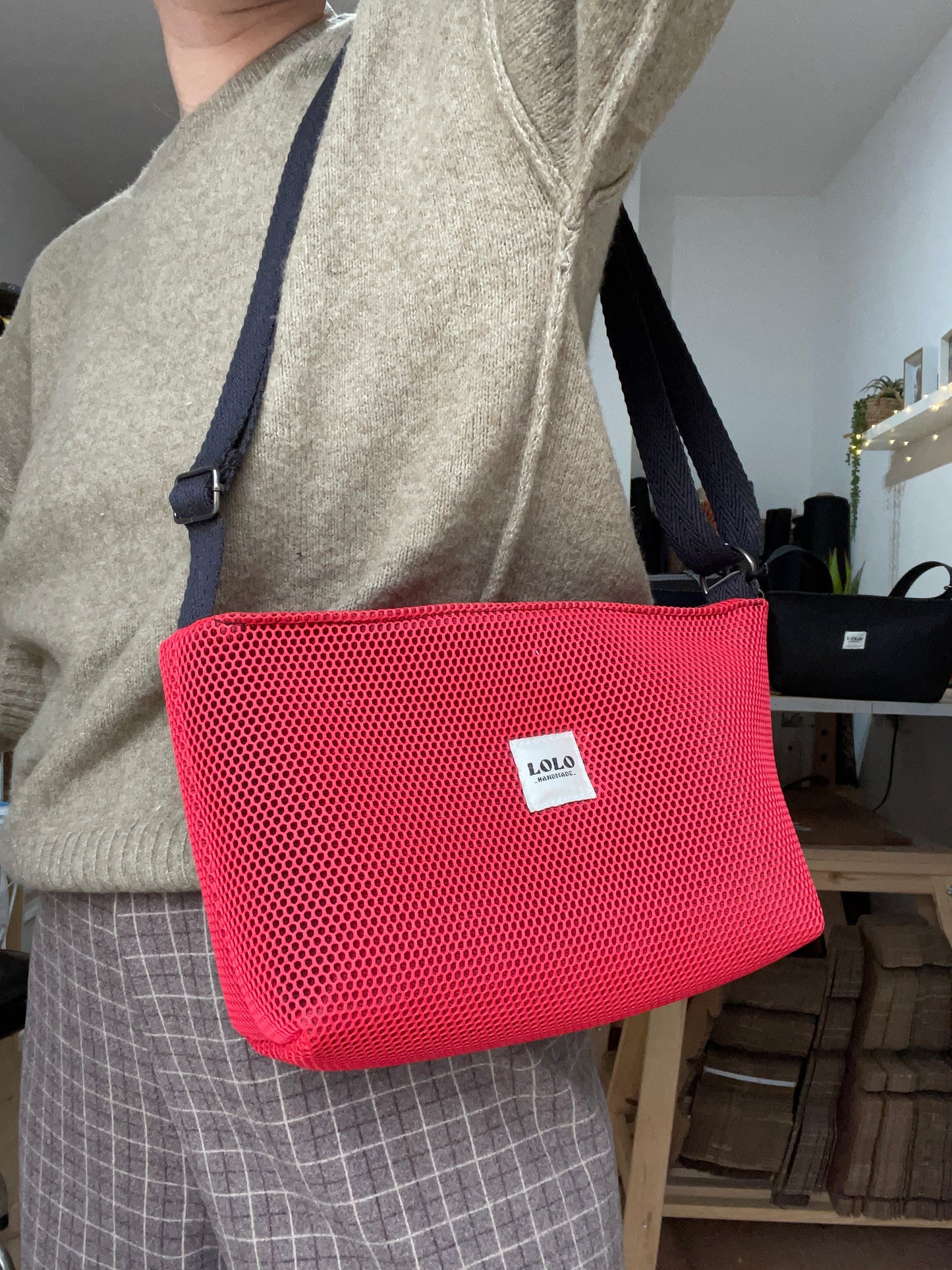 Bolso rectangular malla 3D rojo