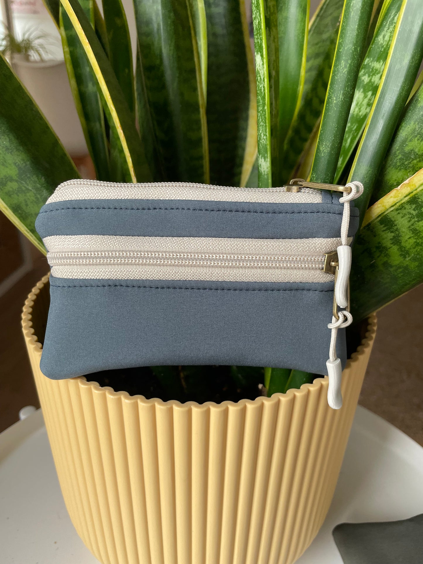 Cartera softshell azul grisáceo