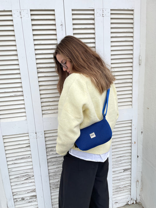 Bolso pocket malla 3D azul eléctrico