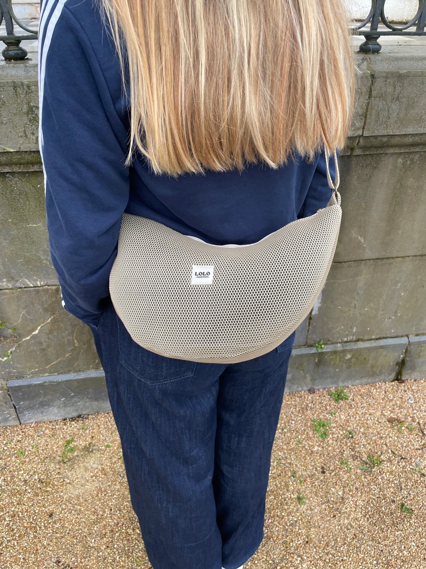 Bolso moon XL malla 3D taupe