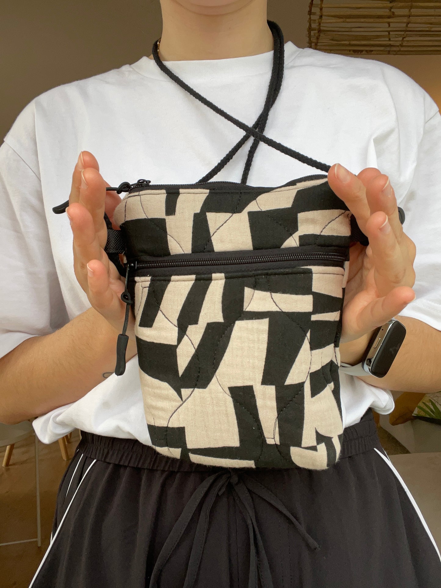 Bolso porta móvil Gernika