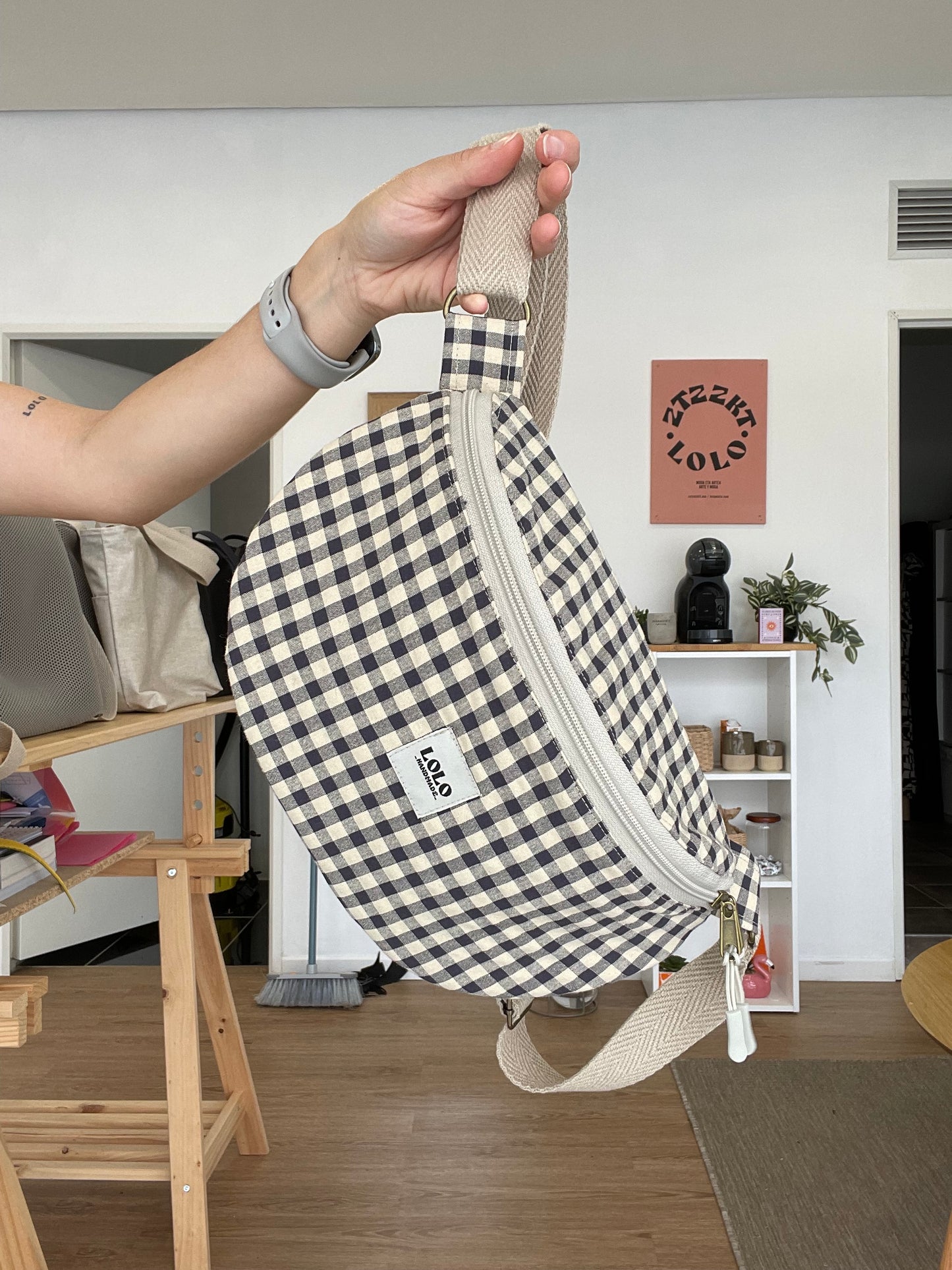 Riñonera XL vichy beige y negro