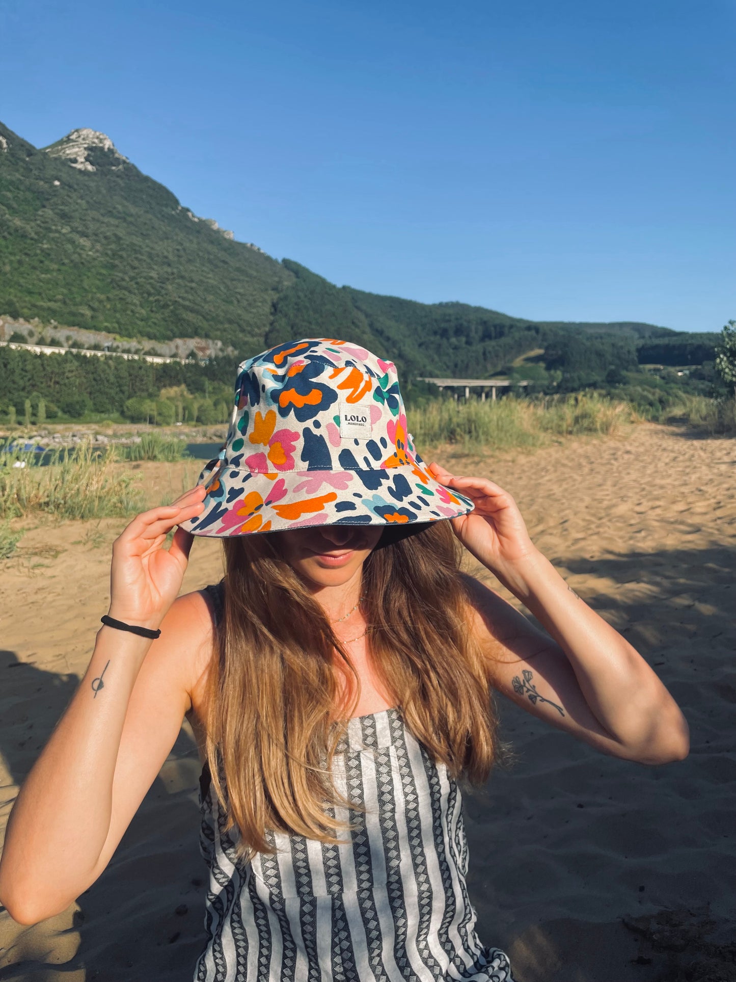 Bucket hat loreak