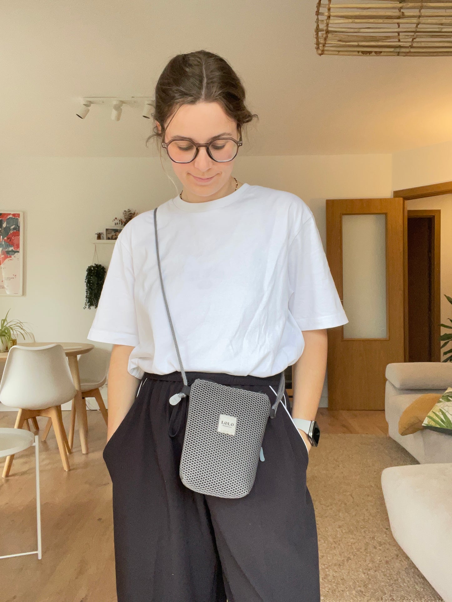 Bolso porta móvil malla 3D gris