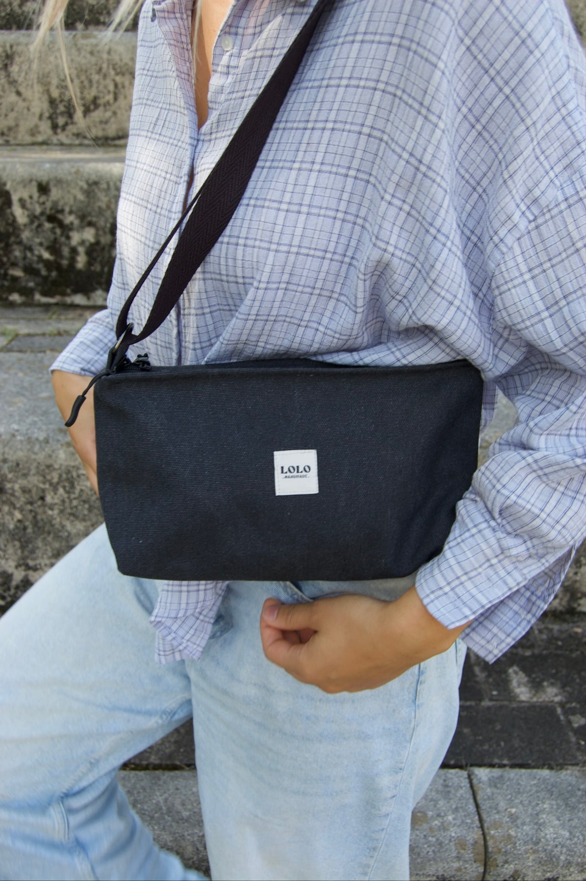 Bolso rectangular negro jaspeado