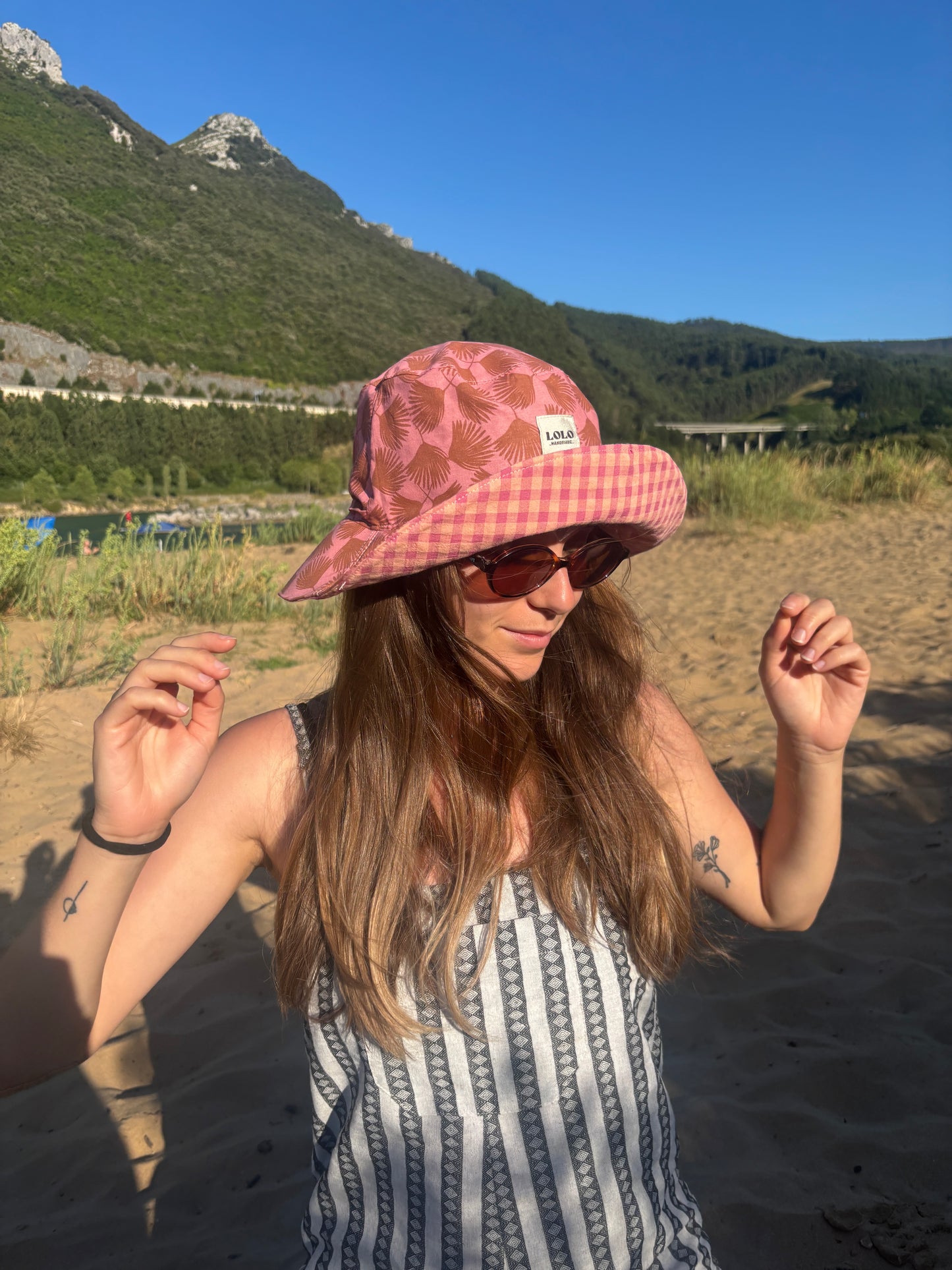 Bucket hat hojas de palma