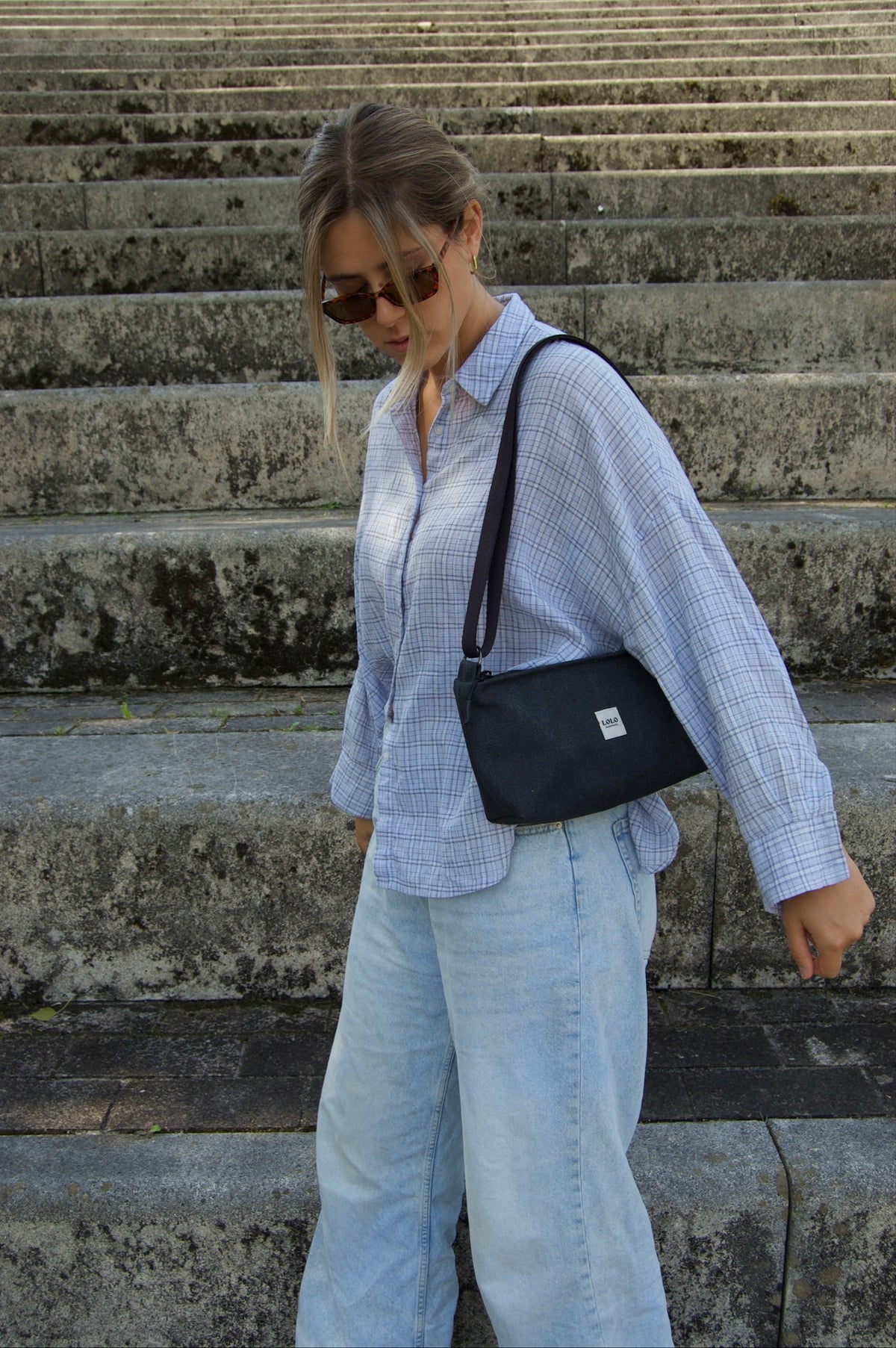 Bolso rectangular negro jaspeado