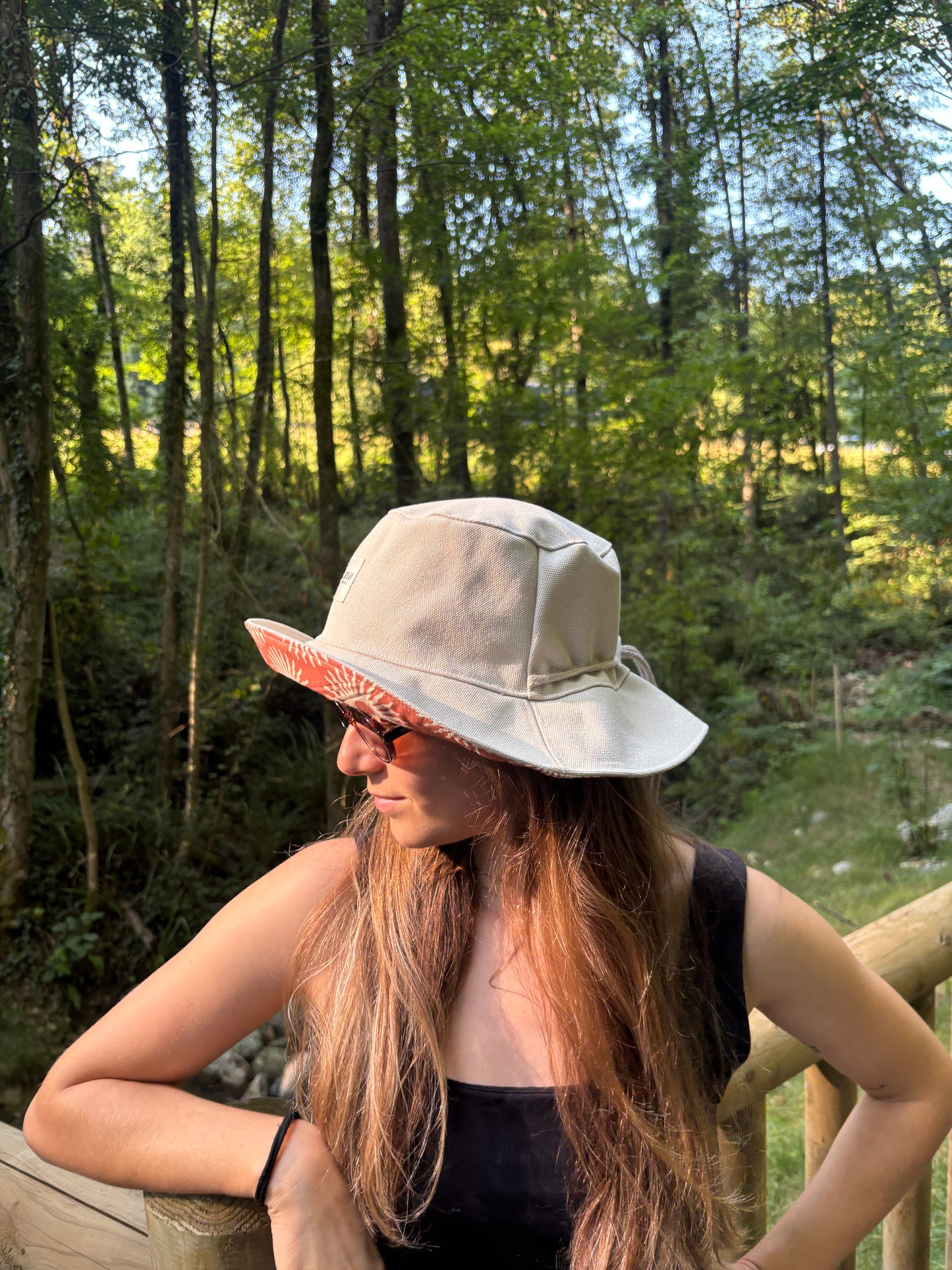Bucket hat beige