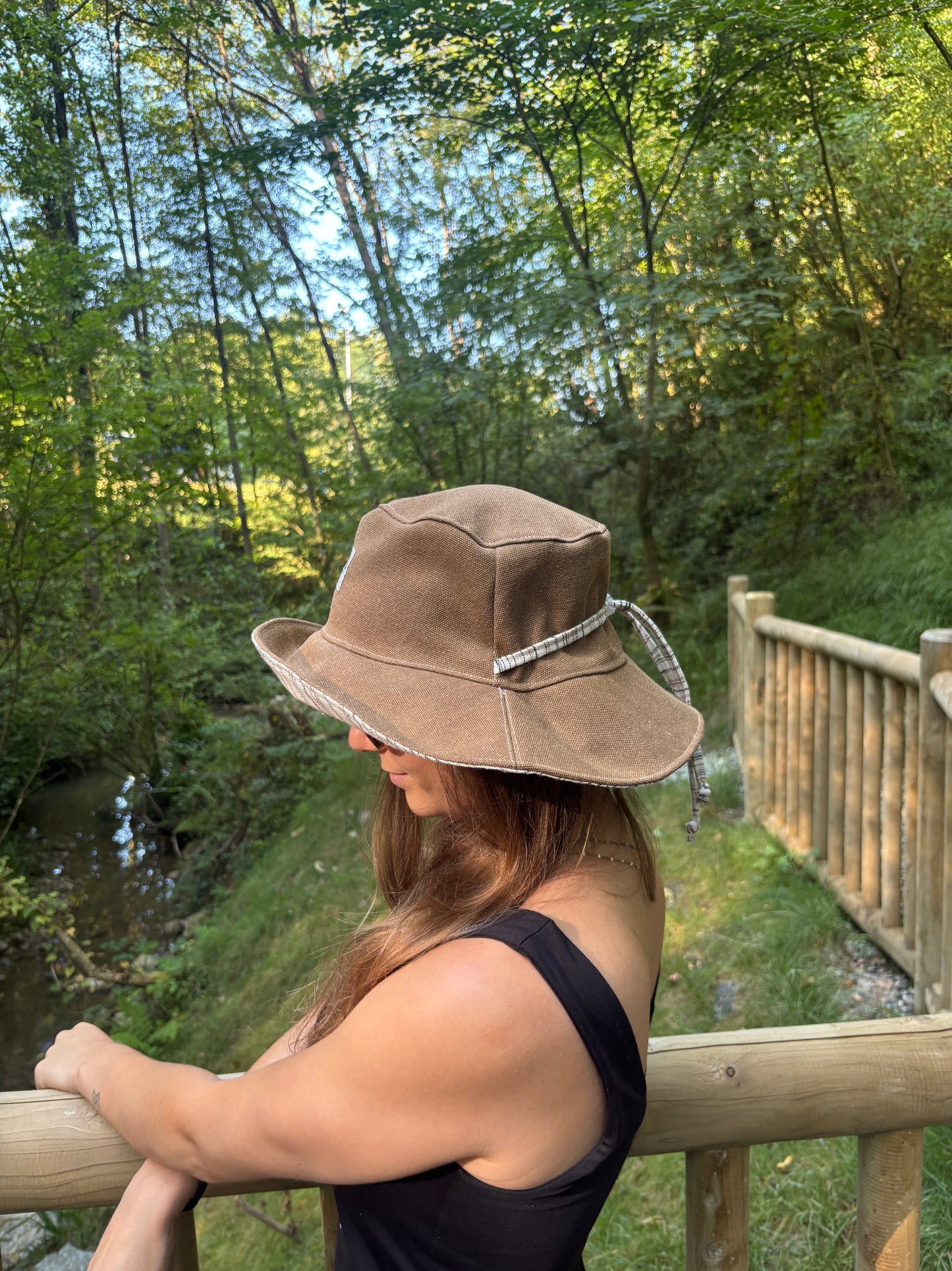 Bucket hat loneta marrón