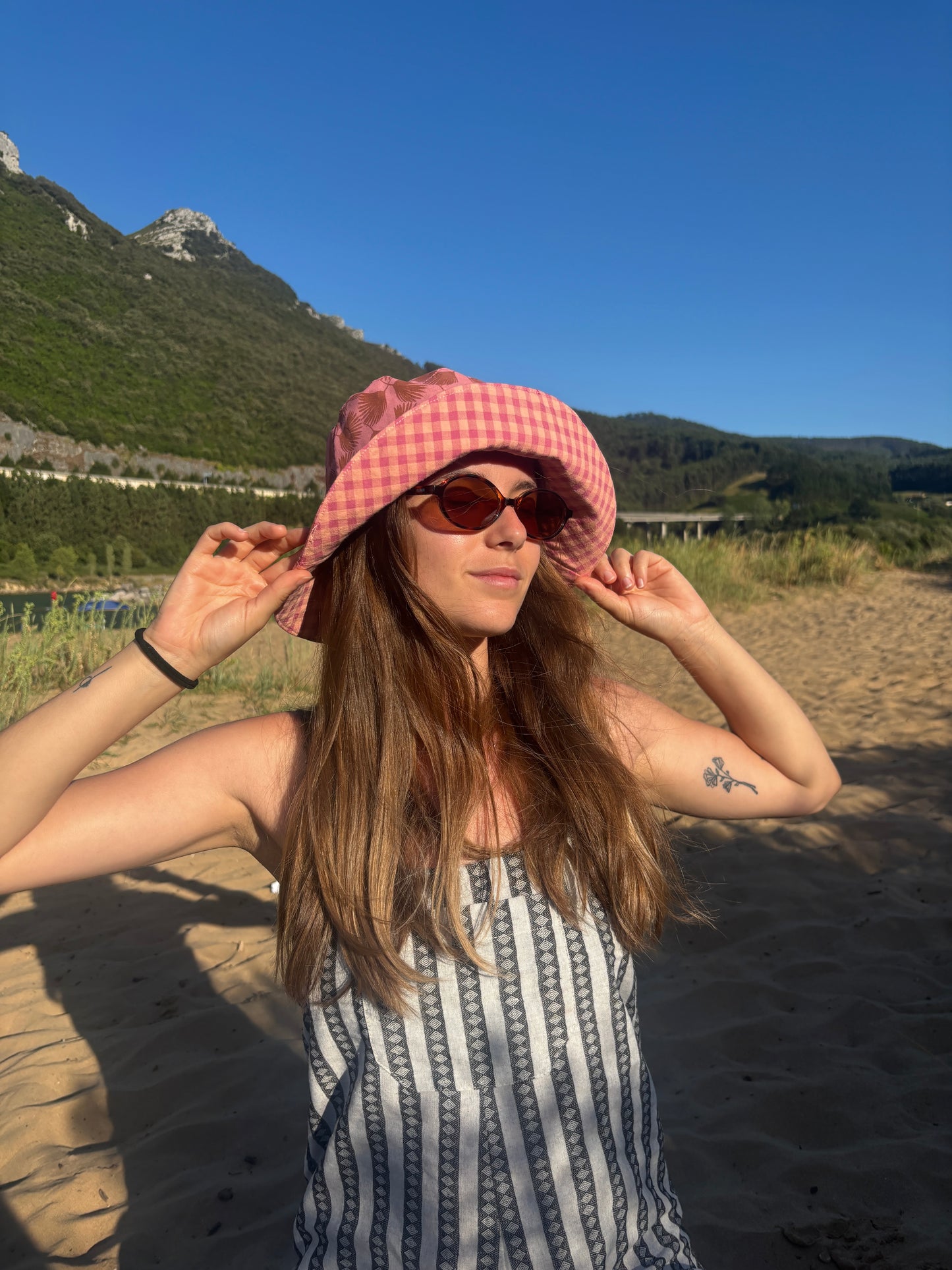 Bucket hat hojas de palma