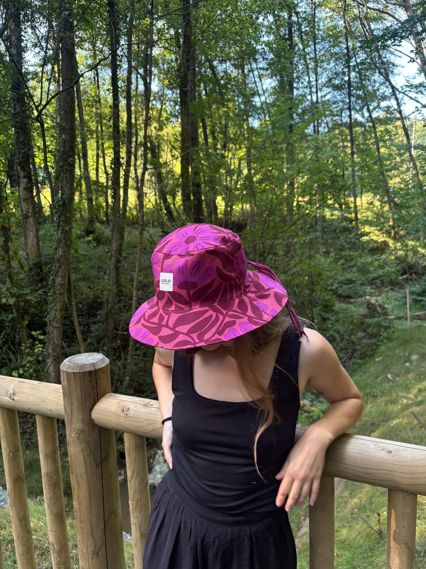 Bucket hat floral púrpura