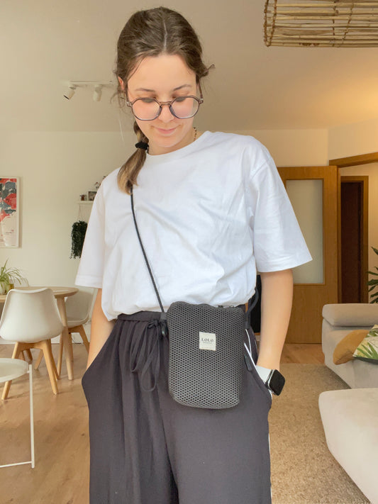 Bolso porta móvil malla 3D negro