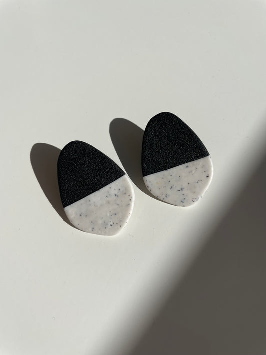 Mini harri negro-blanco virutas