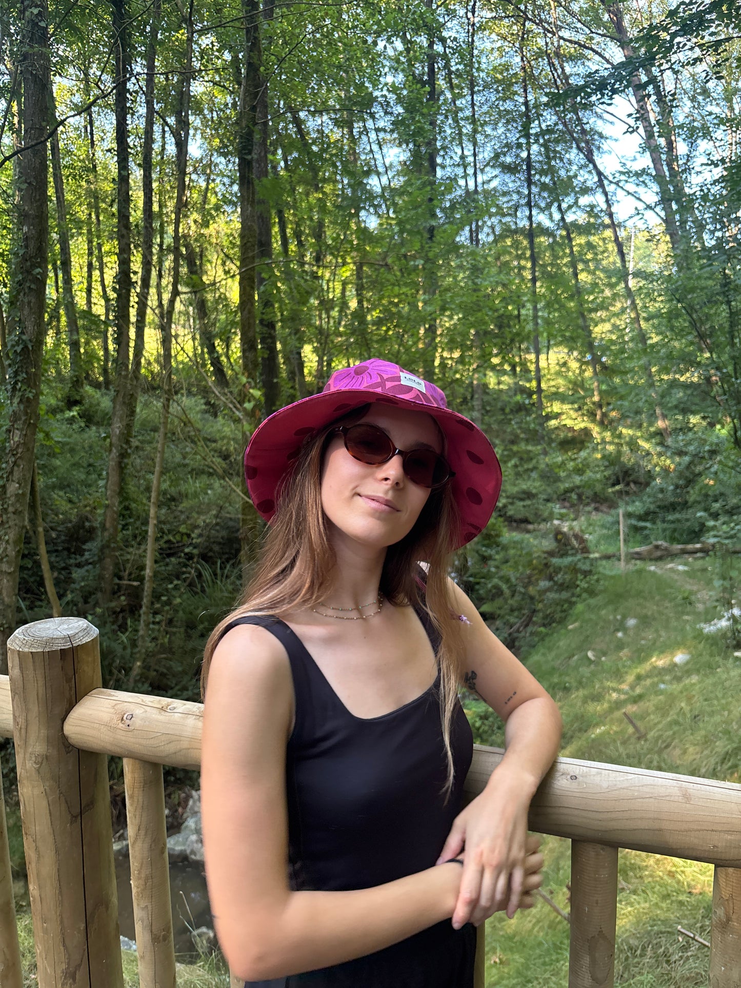 Bucket hat floral púrpura