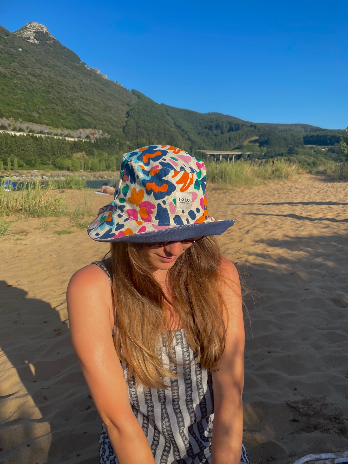 Bucket hat loreak
