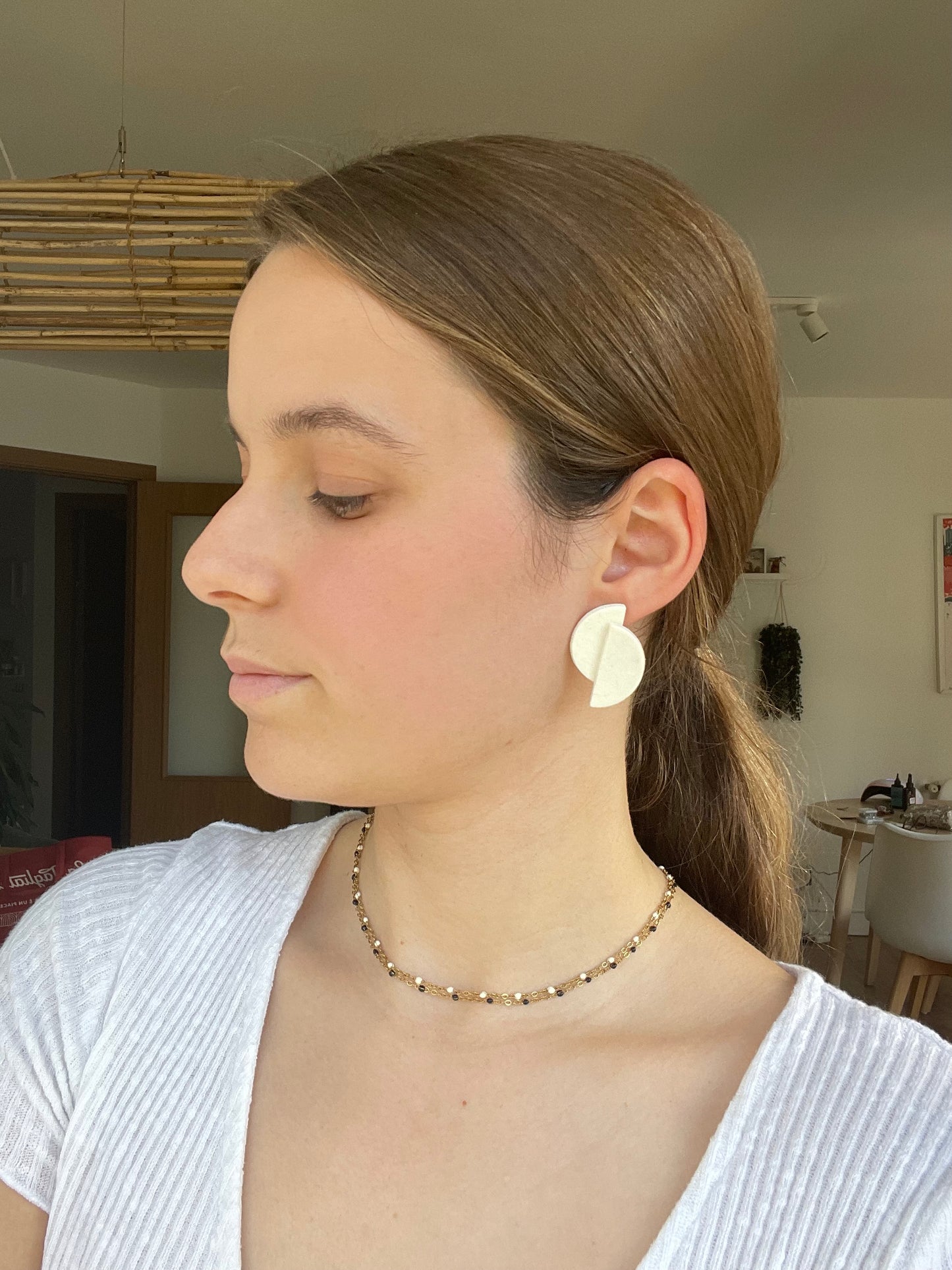 Luna blanco efecto cuero